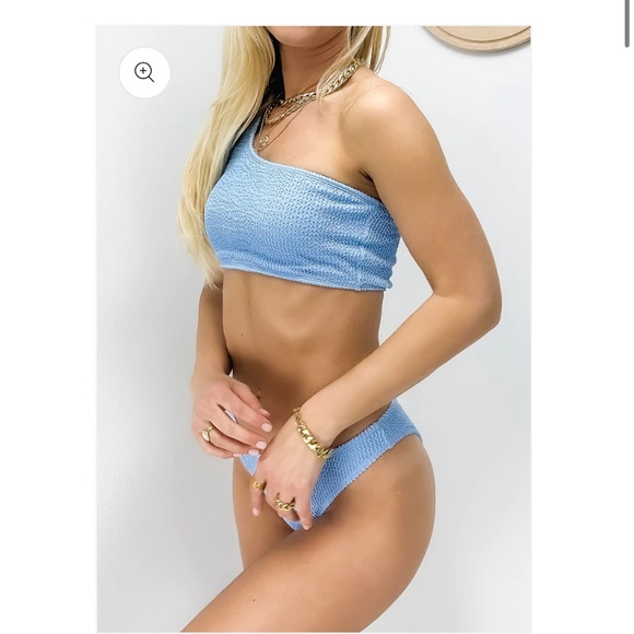 Women’s bikini - Picture 2 of 3